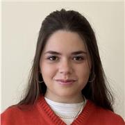 Trabajadora Social con experiencia dando clases de apoyo en diferentes asignaturas a niños de primaria y secundaria.